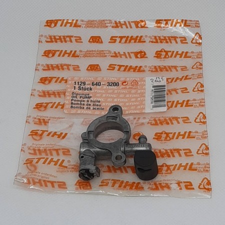 POMPA OLIO MOTOSEGA STIHL 020 MS200 MS200T ORIGINALE CODICE 11296403200